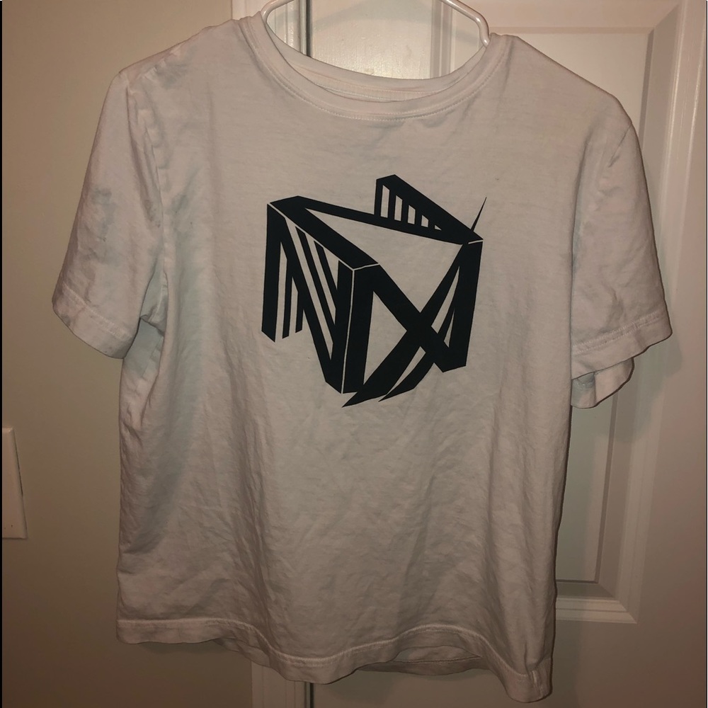 Women’s S Nautica T-shirt